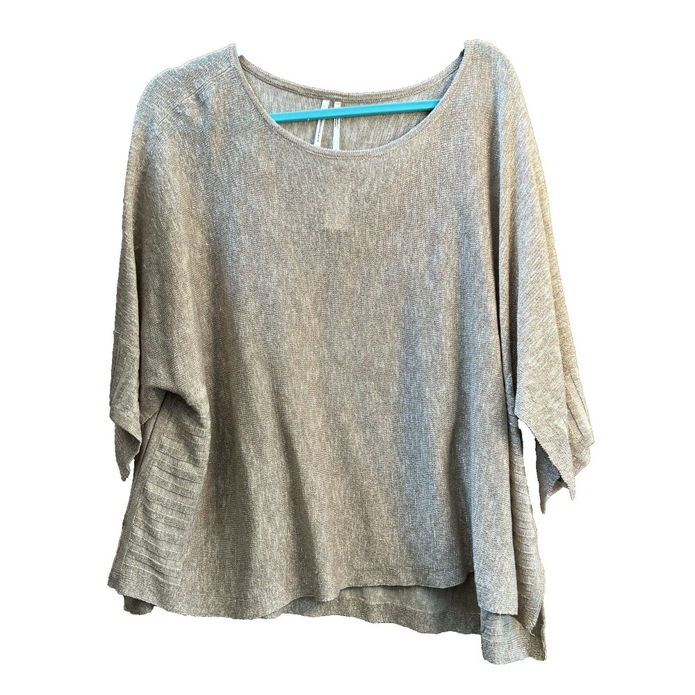 Anthropologie size small ivory shirt Sleeve Top Women’s cream sand spring gold